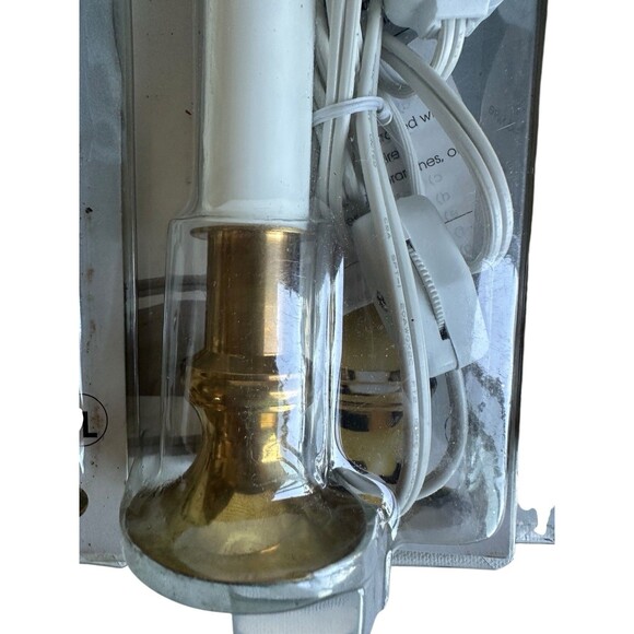 Mid Century Vintage Electric Candlesticks x 5 Brass Base Window Candle Plug In - Picture 11 of 11